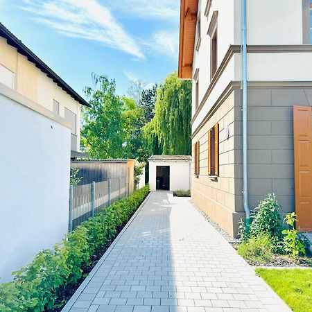 E&K Living - Design Apartments - Netflix - Audi - In Village - Free Parking Ingolstadt Exterior photo